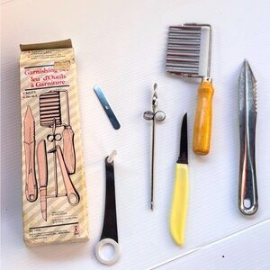 Vintage Lisser Canada Garnishing Set No 1009